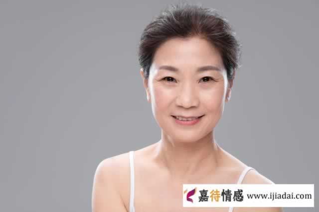 40～50岁女人出轨了，有什么征兆？3个女人的经历告诉你_嘉待情感