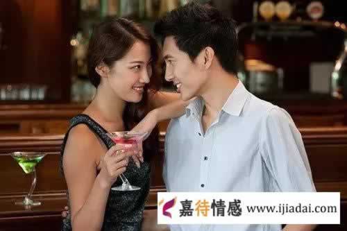 已婚女人找婚外男人聊骚，你知道会聊什么吗？_嘉待情感